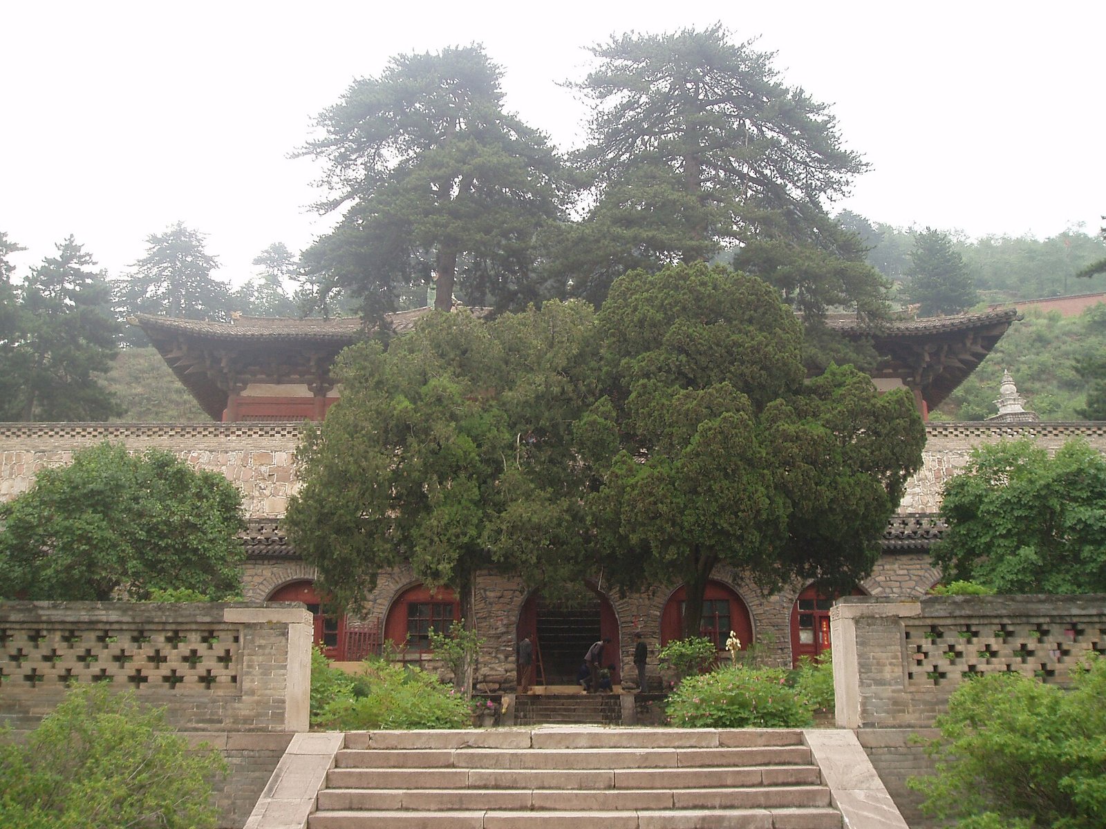 East Main Hall of Foguang Temple, a Tang dynasty timber hall at Mount Wutai dating to 857
